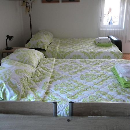 Apartment Srebrni Oblak أراندجيلوفاك المظهر الخارجي الصورة