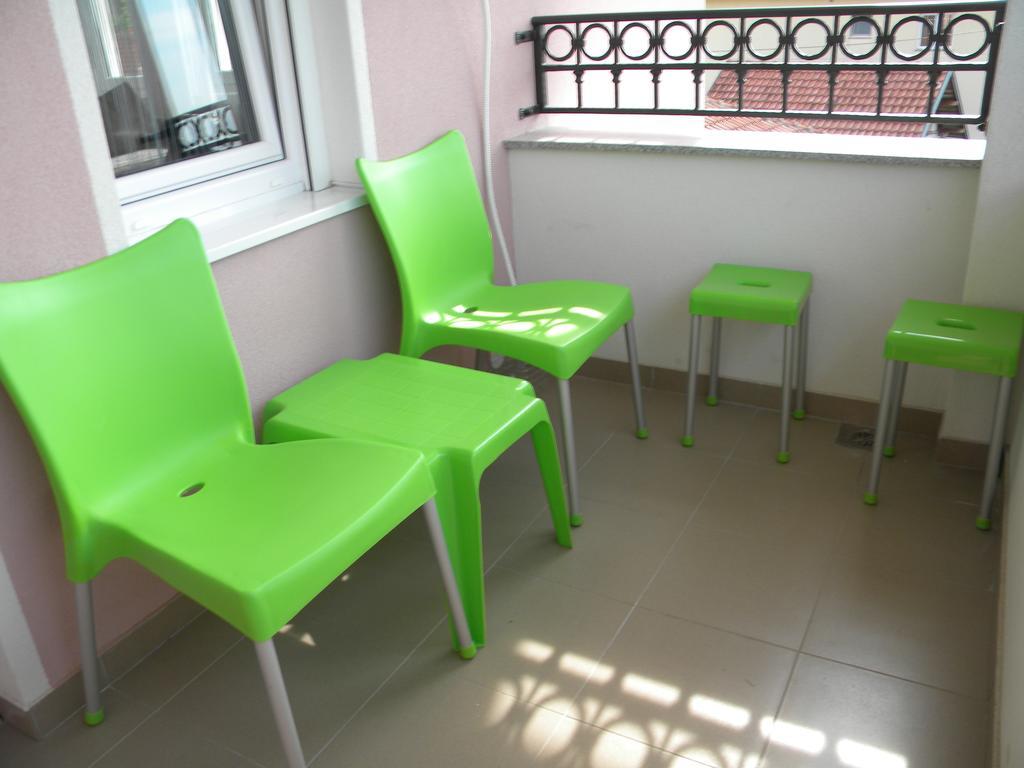 Apartment Srebrni Oblak أراندجيلوفاك المظهر الخارجي الصورة