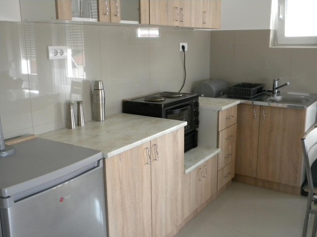 Apartment Srebrni Oblak أراندجيلوفاك المظهر الخارجي الصورة