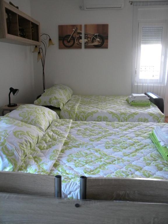 Apartment Srebrni Oblak أراندجيلوفاك المظهر الخارجي الصورة