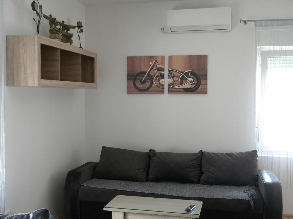 Apartment Srebrni Oblak أراندجيلوفاك المظهر الخارجي الصورة